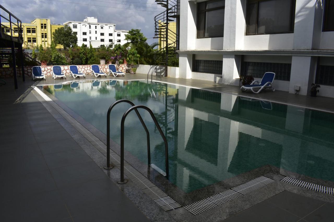 Shilpi Hill Resort Saputara Exteriör bild